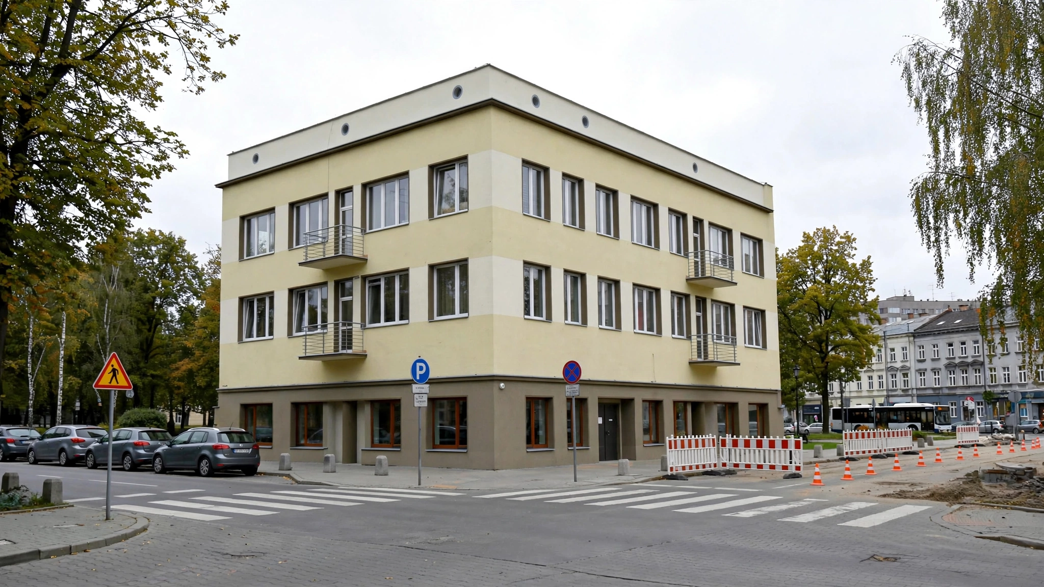 Fasada Muzeum Wojska w Białymstoku przy ulicy Kilińskiego